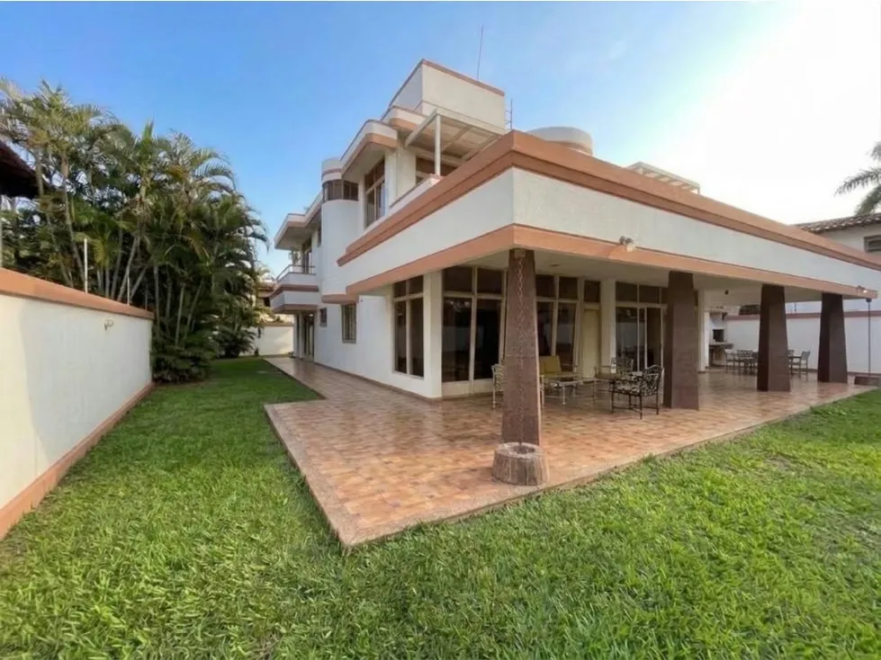Se vende casa 708m² 5h+s/4b+s/4p Caurimare - 2