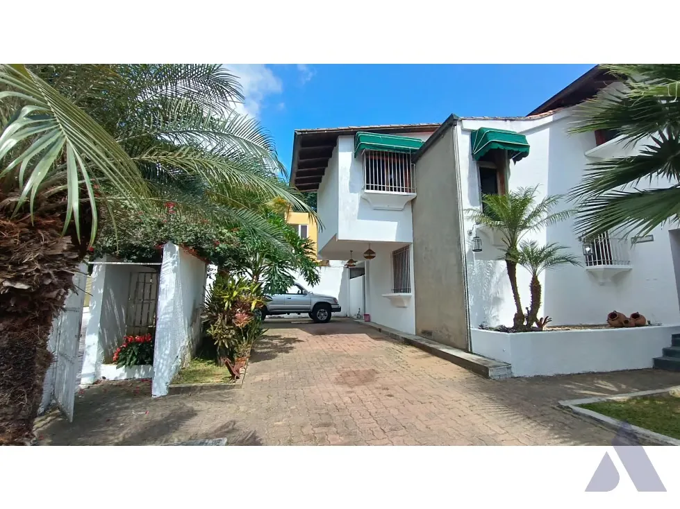 Se vende casa 273m2 La Lagunita 1790 - 3