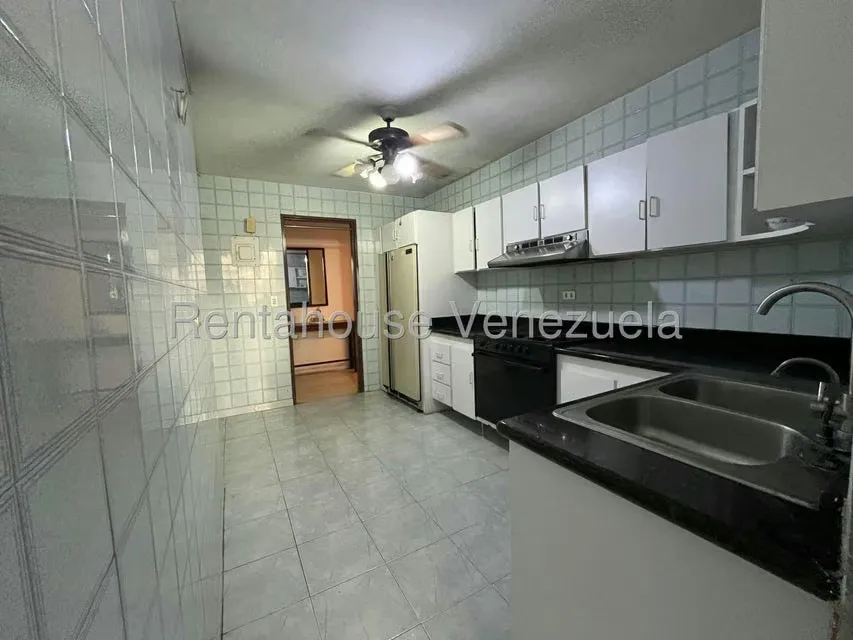 Apartamento (1 Nivel) en Venta en El Marques, Distrito Metropolitano - 13