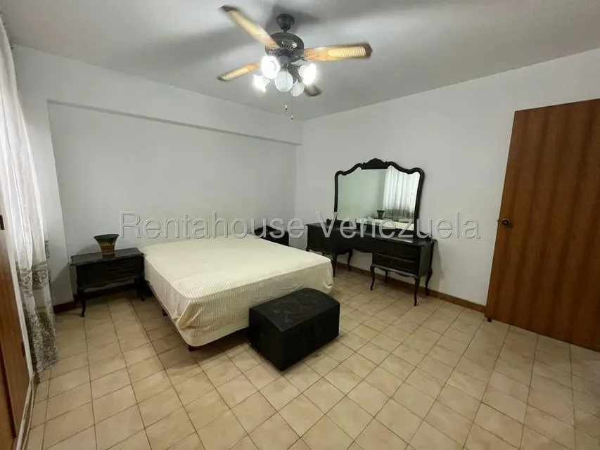 Apartamento (1 Nivel) en Venta en El Marques, Distrito Metropolitano - 16