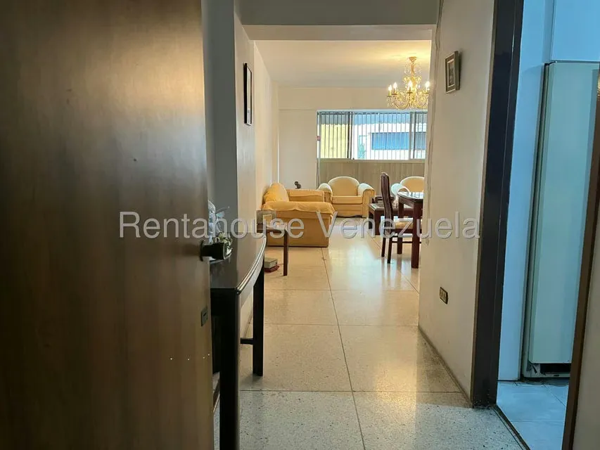 Apartamento (1 Nivel) en Venta en El Marques, Distrito Metropolitano - 4