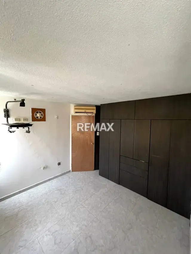 Apartamento en venta para remodelar Conjunto Residencial Alto Guaica - 4