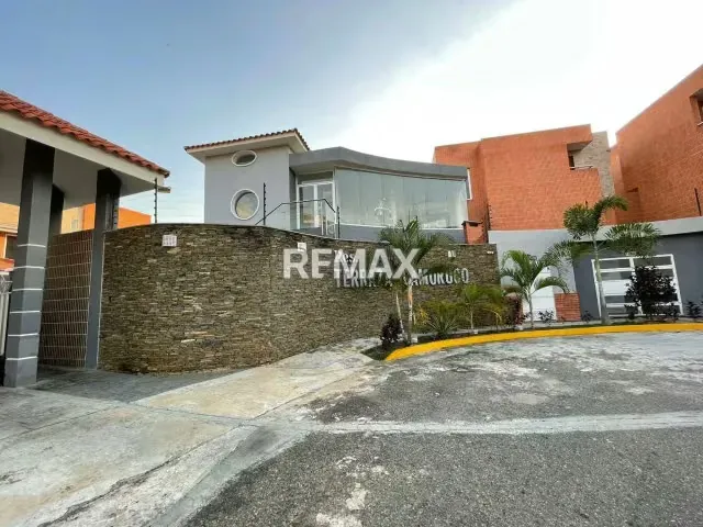 Townhouse en VENTA. Terrazas del Camoruco, Urb. Valles de Camoruco - 2