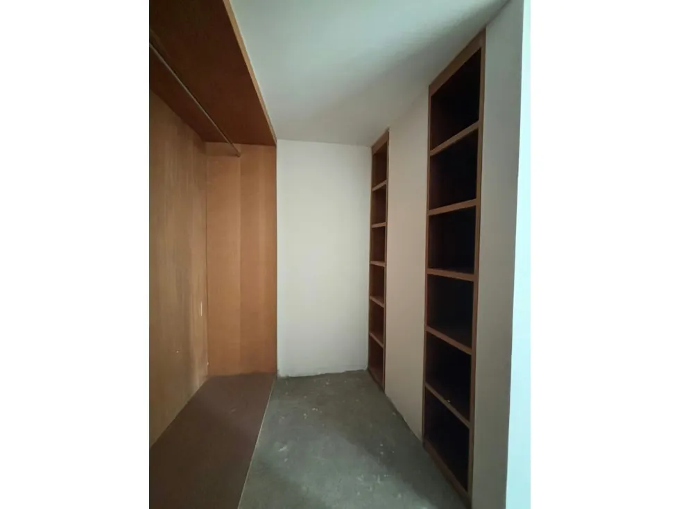 PENT HOUSE TRIPLEX EN VENTA 300 M2 - URB CAMPO ALEGRE - 3