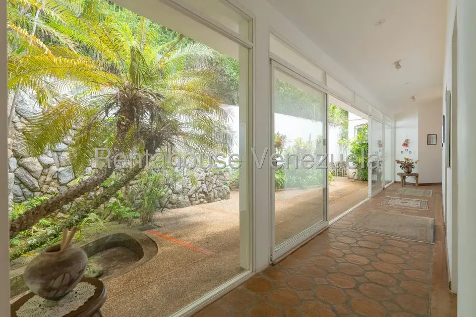 Casa (Multipes Niveles) en Venta en Oripoto, Distrito Metropolitano - 27
