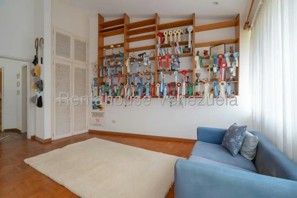 Casa (Multipes Niveles) en Venta en Oripoto, Distrito Metropolitano - 34
