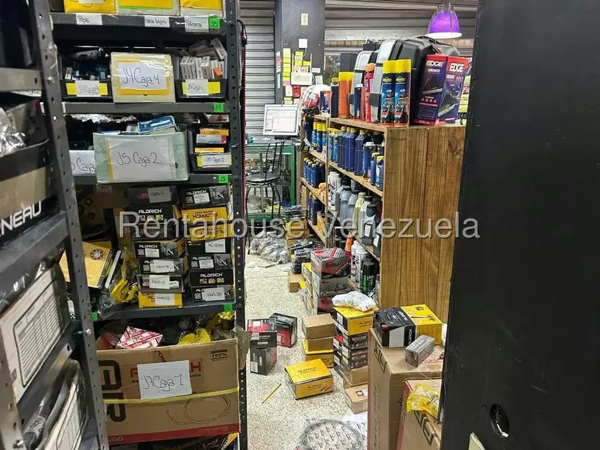 Negocios y Empresas (Automotores) en Venta en Los Dos Caminos, Distrito Metropolitano - 16