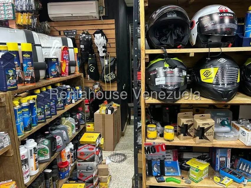 Negocios y Empresas (Automotores) en Venta en Los Dos Caminos, Distrito Metropolitano - 9