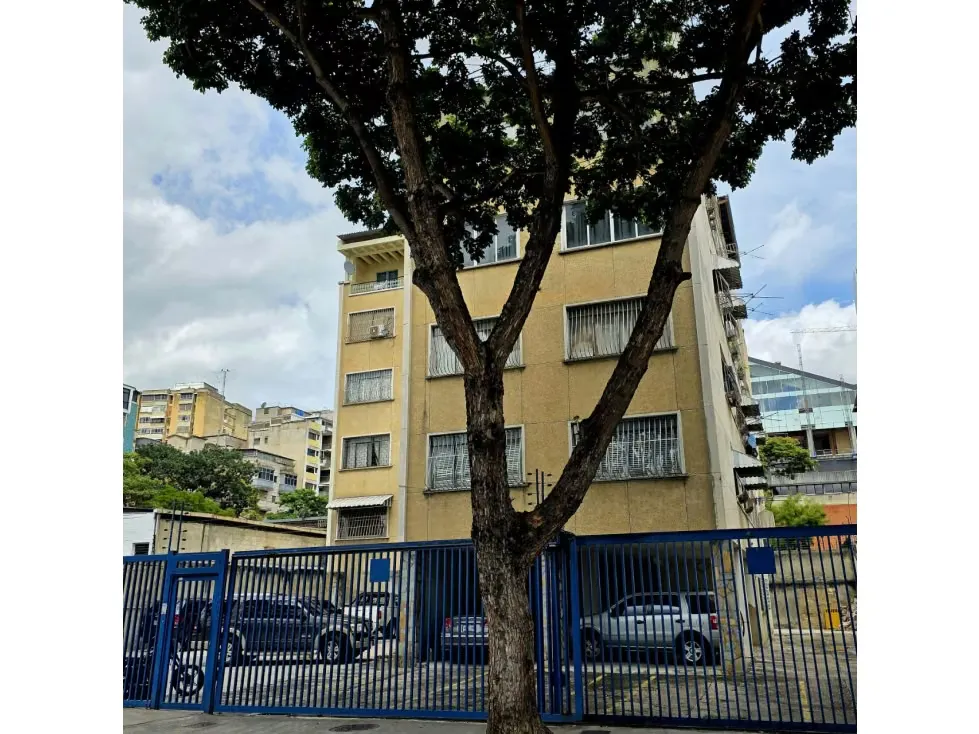 Se vende apartamento 72m2 Bello Campo 7603