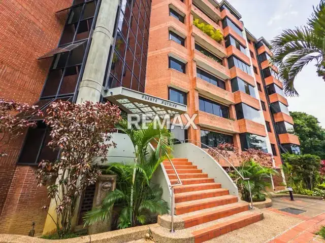 Apartamento Edificio Puerto Nutrias, sector Los Kioskos.