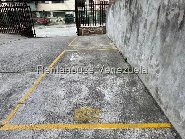 Apartamento (1 Nivel) en Alquiler en Colinas de Santa Monica, Distrito Metropolitano - 26