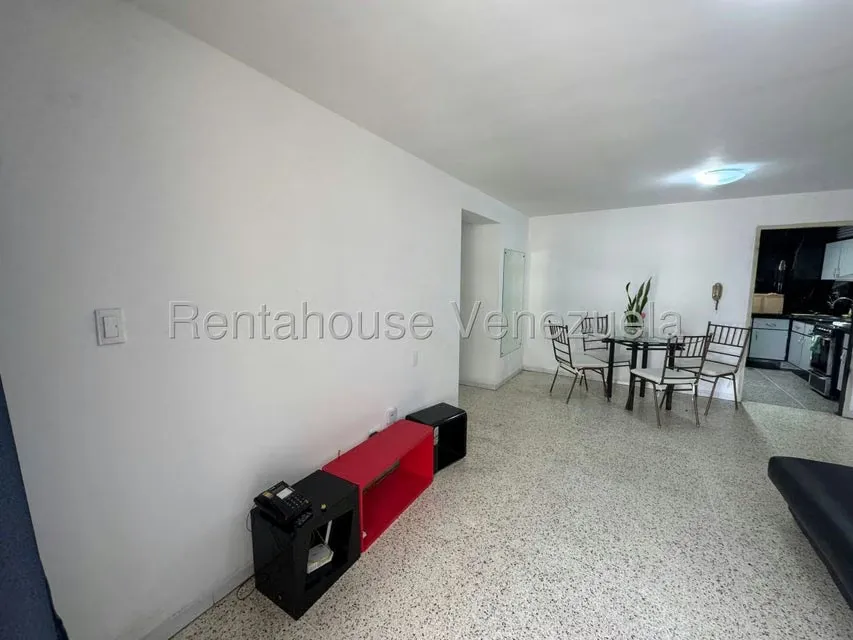 Apartamento (1 Nivel) en Alquiler en Colinas de Santa Monica, Distrito Metropolitano - 7