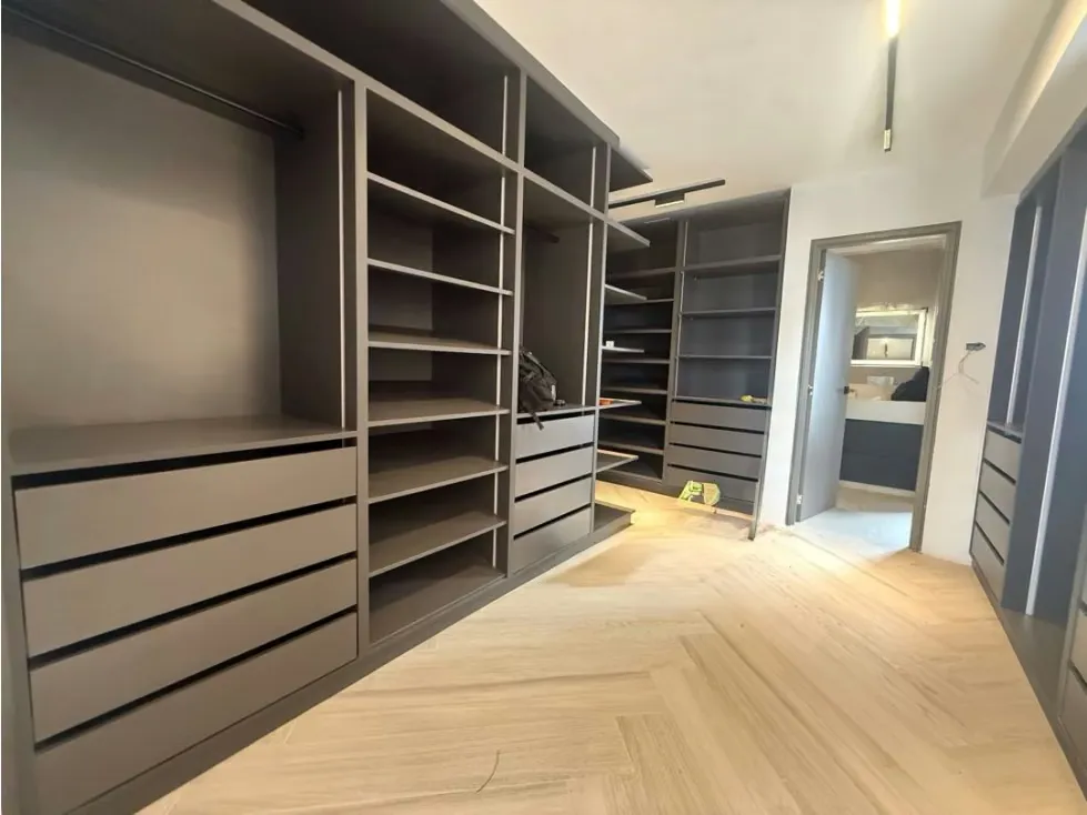 Casa de Lujo a Estrenar• Los Naranjos• Vista Franca al Avila• 720m2 - 8