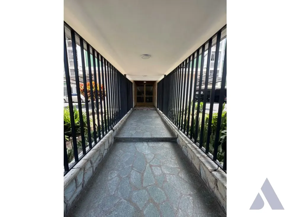 Se vende apartamento 218m2 La Trinidad 5876 - 2