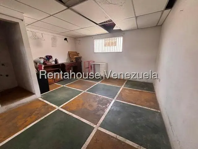 Local Comercial en Venta en Zona Oeste, Lara - 35