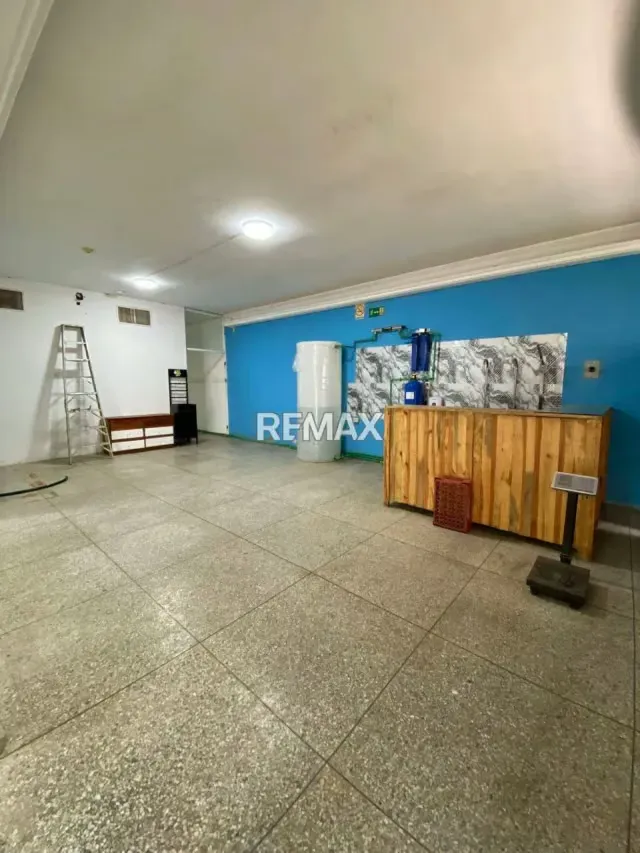 Local en C.C Las Tunas, Sector Las Lomas. N6. En Alquiler