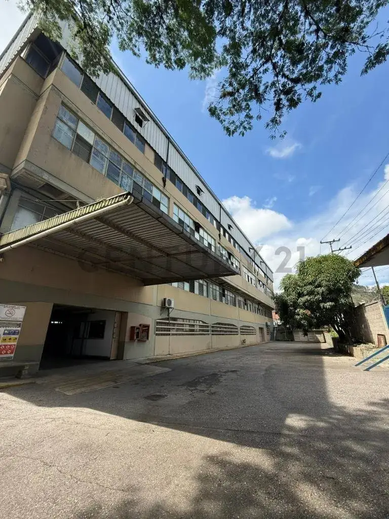 VENTA EDIFICIO INDUSTRIAL ZONA EL TAMBOR, LOS TEQUES
