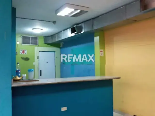 Local en Alquiler en Avenida 10 Entre Calle 69 y 70 - 8