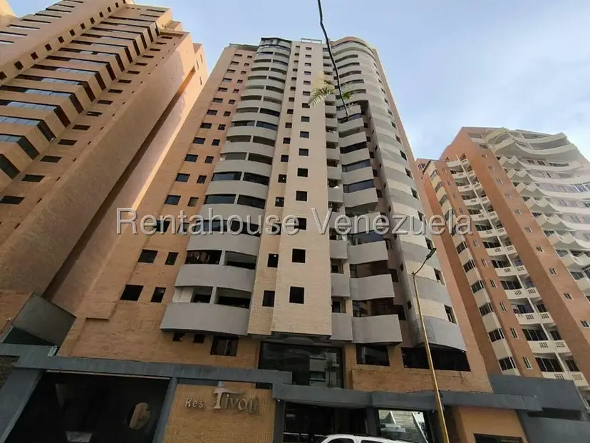 Apartamento (Penthouse) en Venta en La Trigaleña, Carabobo