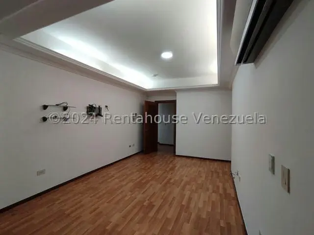 Apartamento (Penthouse) en Venta en La Trigaleña, Carabobo - 24