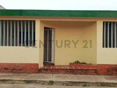 EN VENTA CASA EN URBANIZACIÓN LOS MODINES CALLE CERRADA