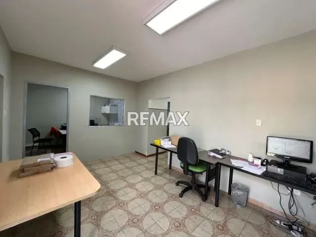 ALQUILER CASA COMERCIAL - 3