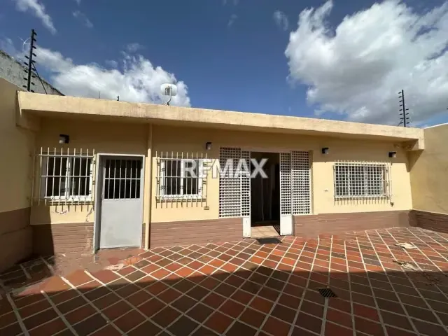 ALQUILER CASA COMERCIAL - 10