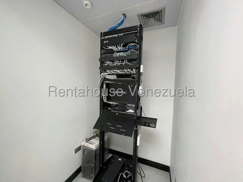 Oficina en Alquiler en Macaracuay, Distrito Metropolitano - 25
