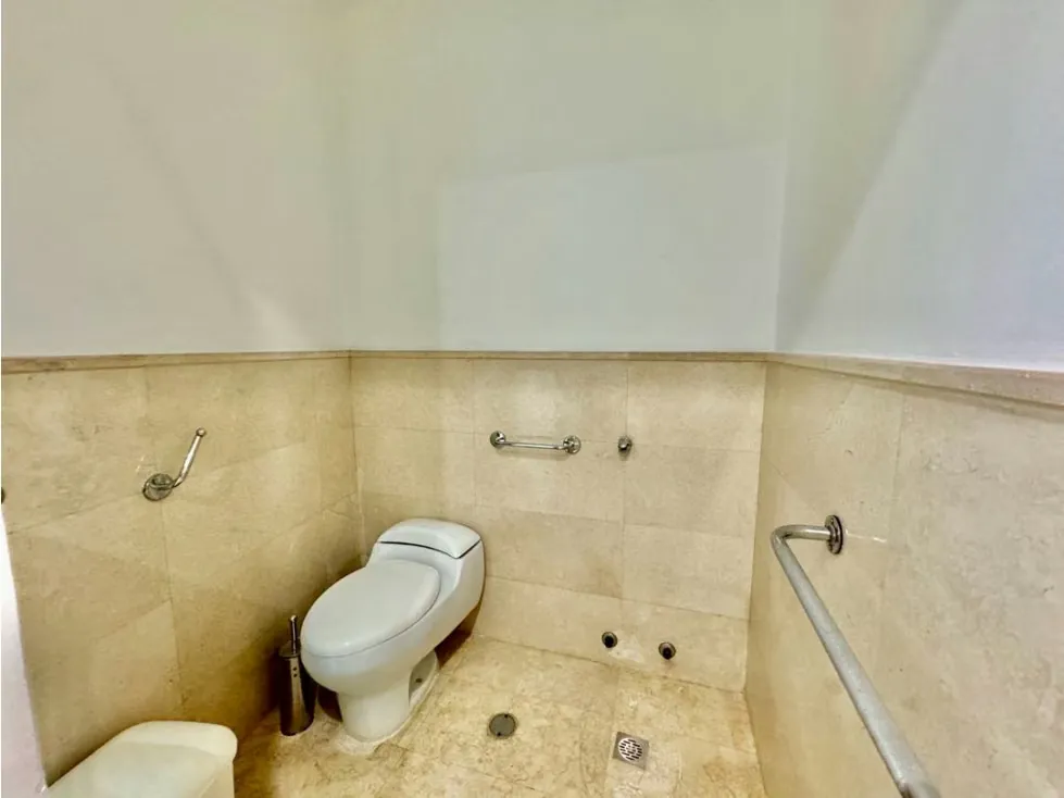 Se vende apto 268m2 3h+s/5b/3p Las Mercedes - 23