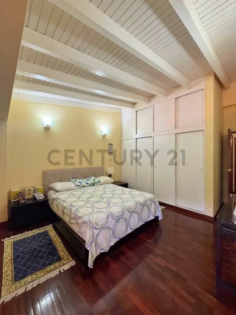 Casa en Venta en Santa Fe Sur | Calle Privada | Valle Alto - 16