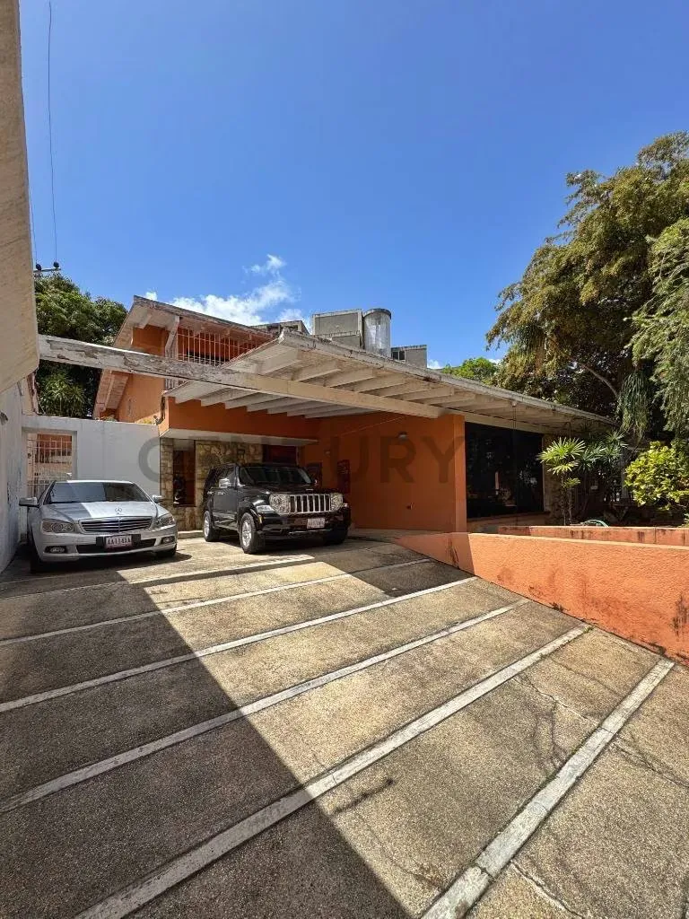 Casa en Venta en Santa Fe Sur | Calle Privada | Valle Alto - 25