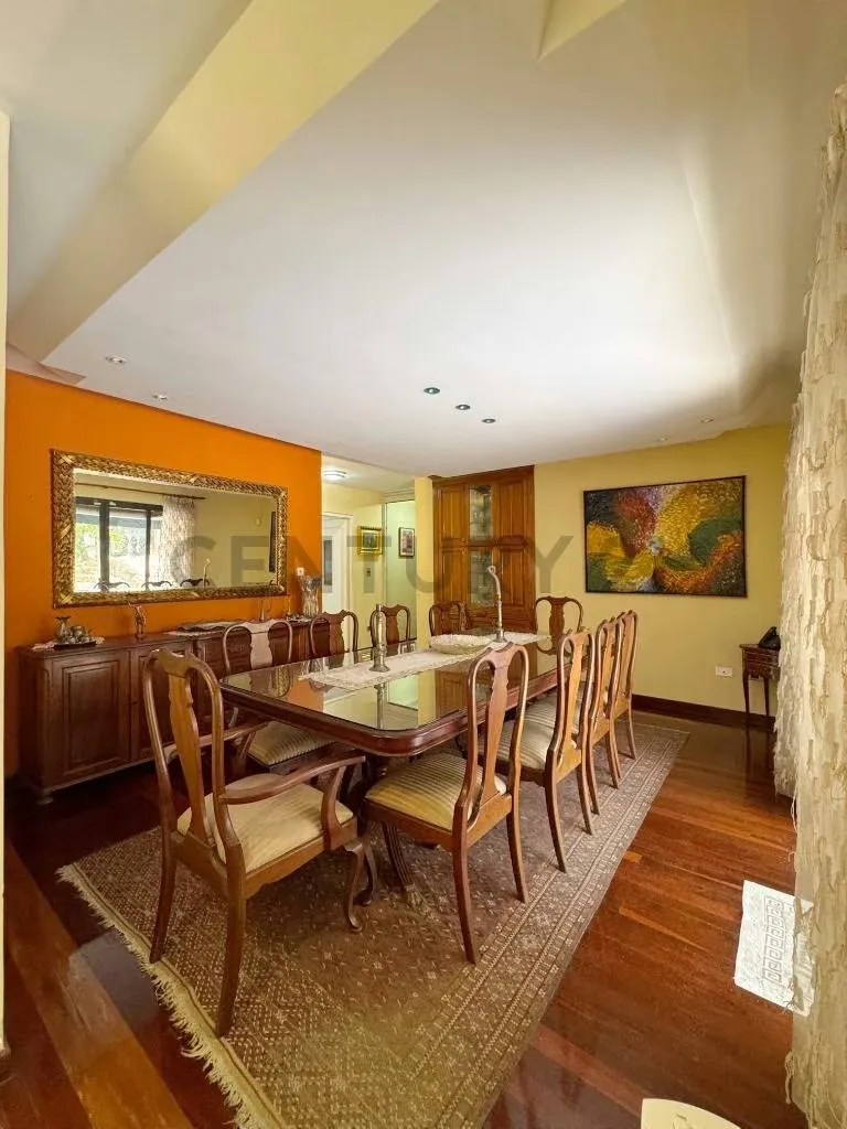 Casa en Venta en Santa Fe Sur | Calle Privada | Valle Alto - 6