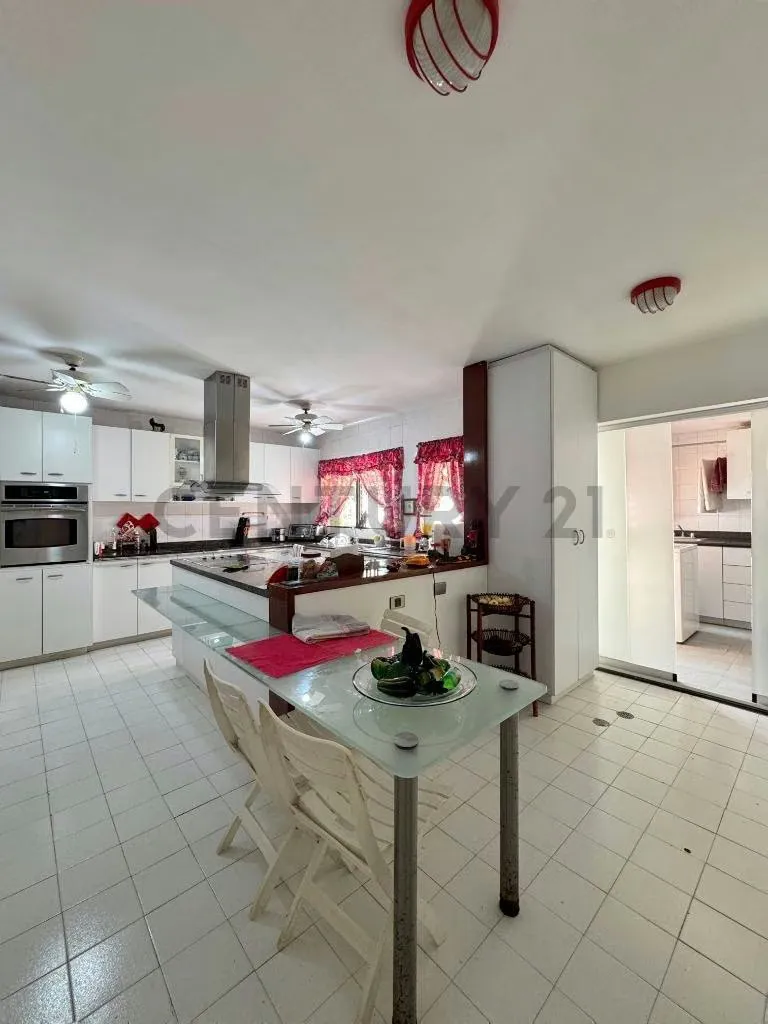 Casa en Venta en Santa Fe Sur | Calle Privada | Valle Alto - 7