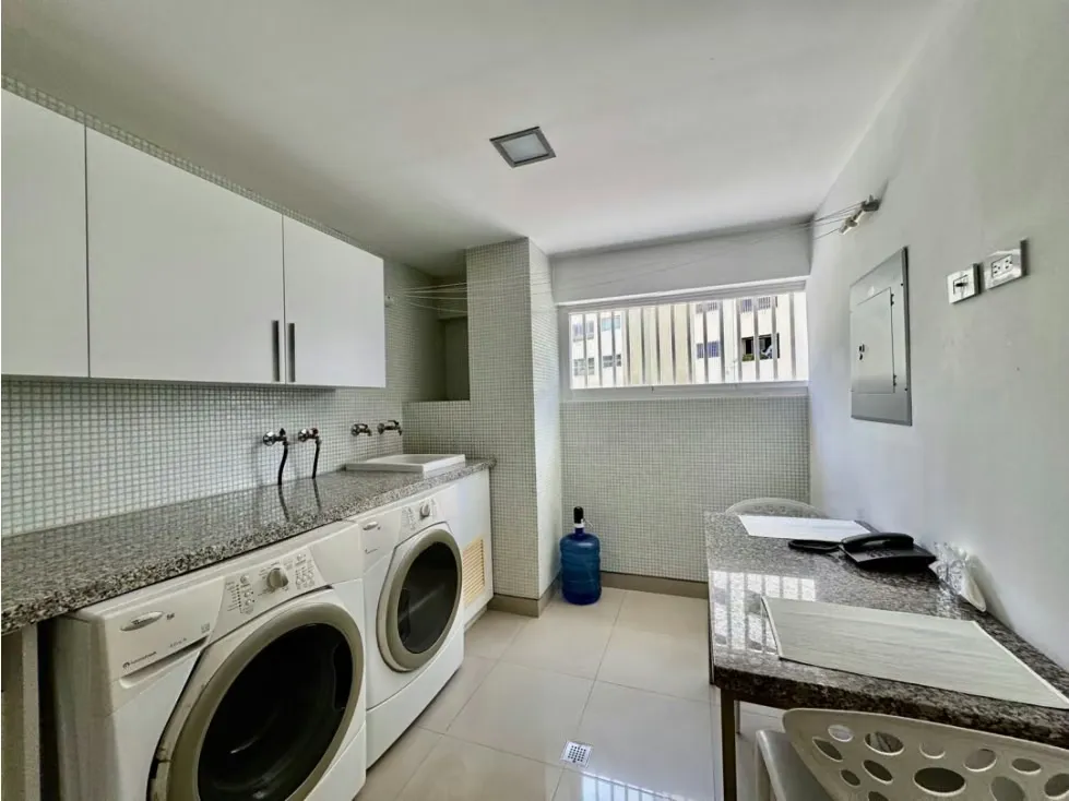 Se vende y/o alquila PB 438m2 + 350m2 jardín 3h+s/6b/3p Chulavista - 26