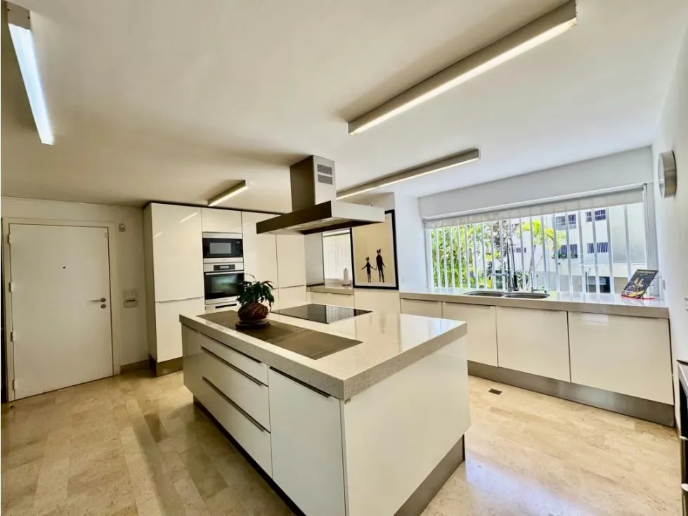 Se vende y/o alquila PB 438m2 + 350m2 jardín 3h+s/6b/3p Chulavista - 33