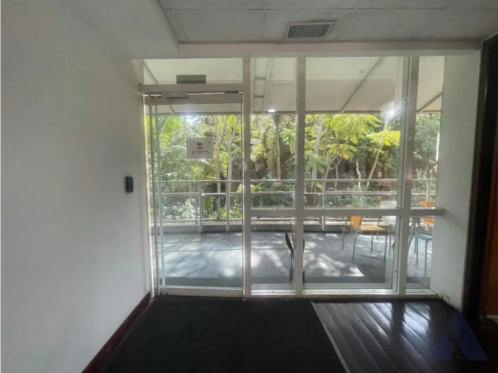 Vendo edificio 4136m2 Las Mercedes 0420 - 22