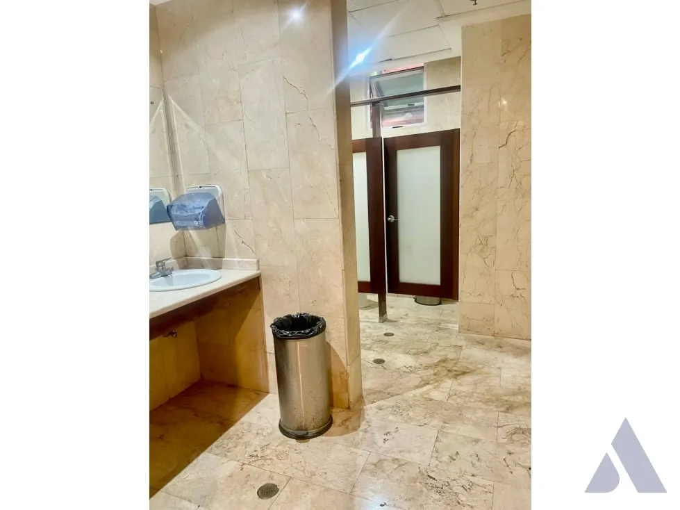 Vendo edificio 4136m2 Las Mercedes 0420 - 7