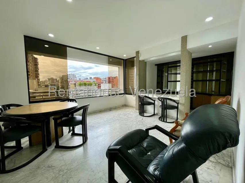 Apartamento (1 Nivel) en Venta en La Florida, Distrito Metropolitano - 16