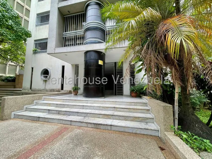 Apartamento (1 Nivel) en Venta en La Florida, Distrito Metropolitano - 3
