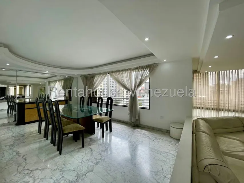 Apartamento (1 Nivel) en Venta en La Florida, Distrito Metropolitano - 22