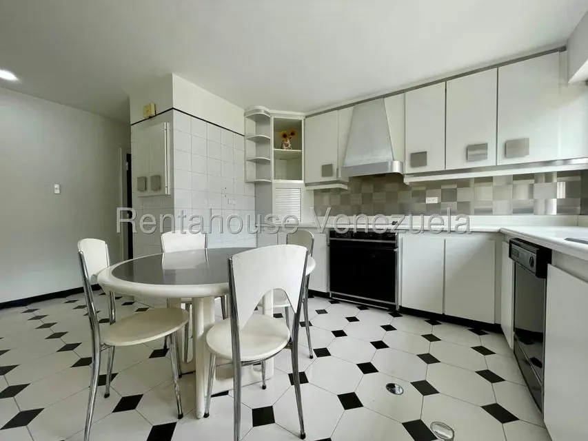 Apartamento (1 Nivel) en Venta en La Florida, Distrito Metropolitano - 28