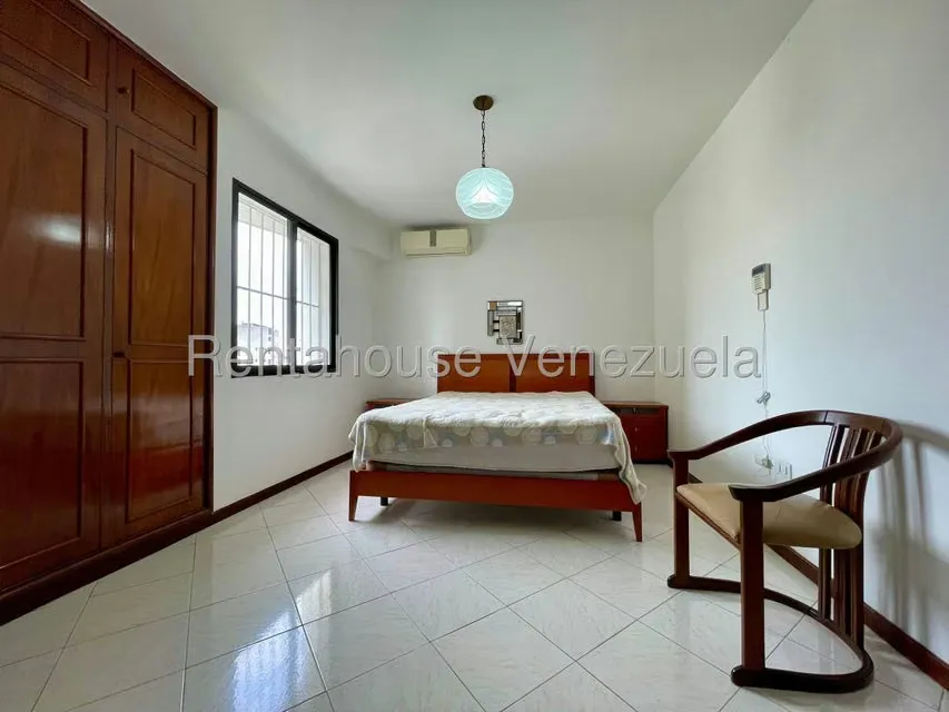 Apartamento (1 Nivel) en Venta en La Florida, Distrito Metropolitano - 37