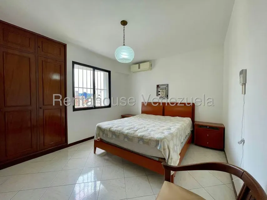 Apartamento (1 Nivel) en Venta en La Florida, Distrito Metropolitano - 38