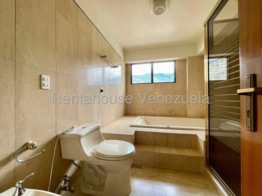 Apartamento (1 Nivel) en Venta en La Florida, Distrito Metropolitano - 49