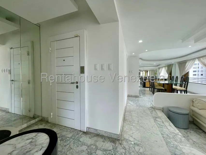Apartamento (1 Nivel) en Venta en La Florida, Distrito Metropolitano - 7