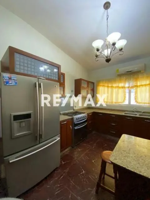 Casa en Urbanización Canaima - 3