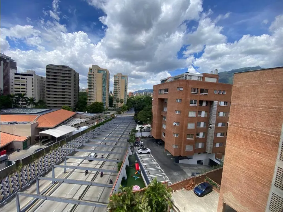 Se vende Apto 147,70m² 3h+s/2b+s/2p Campo Alegre - 2