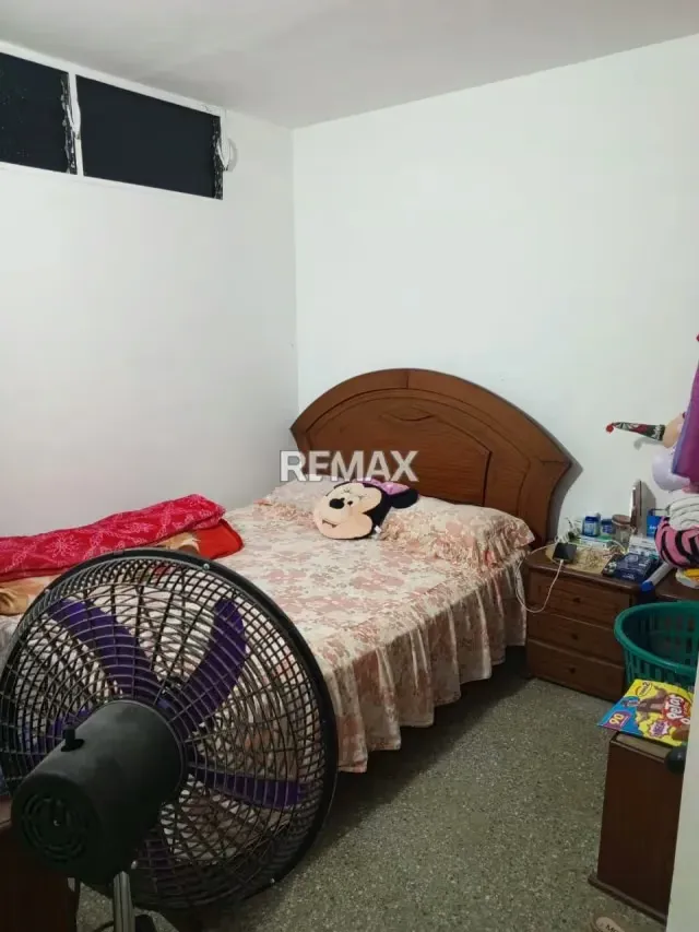 EN VENTA APARTAMENTO EN LA CASTRA BLOQUE 16 - 5