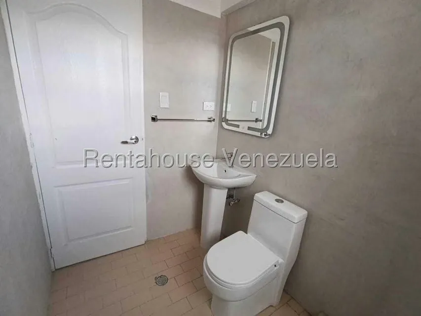 Apartamento (1 Nivel) en Venta en Los Rosales, Distrito Metropolitano - 3