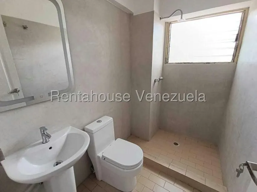 Apartamento (1 Nivel) en Venta en Los Rosales, Distrito Metropolitano - 6